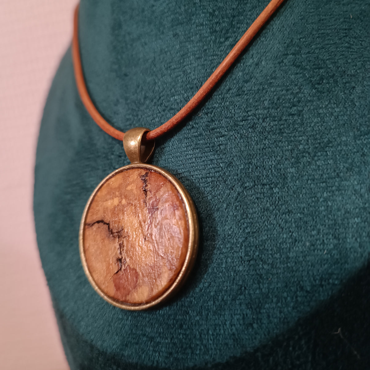 Collier d'écorce