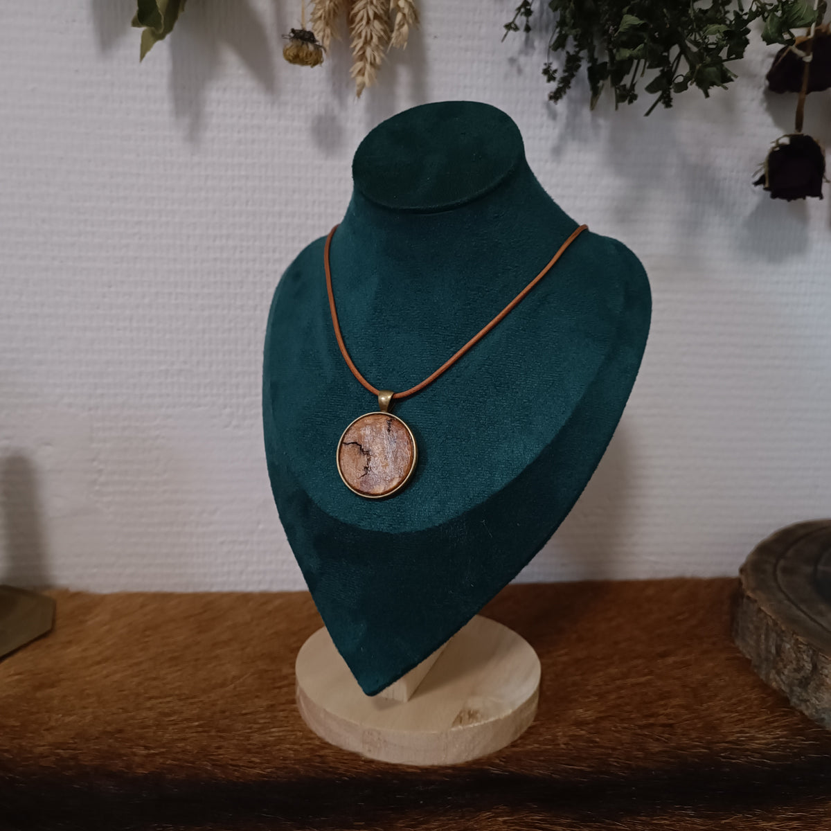 Collier d'écorce