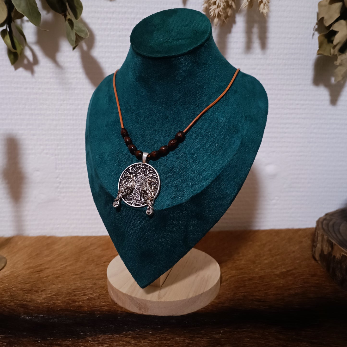 Collier corbeau