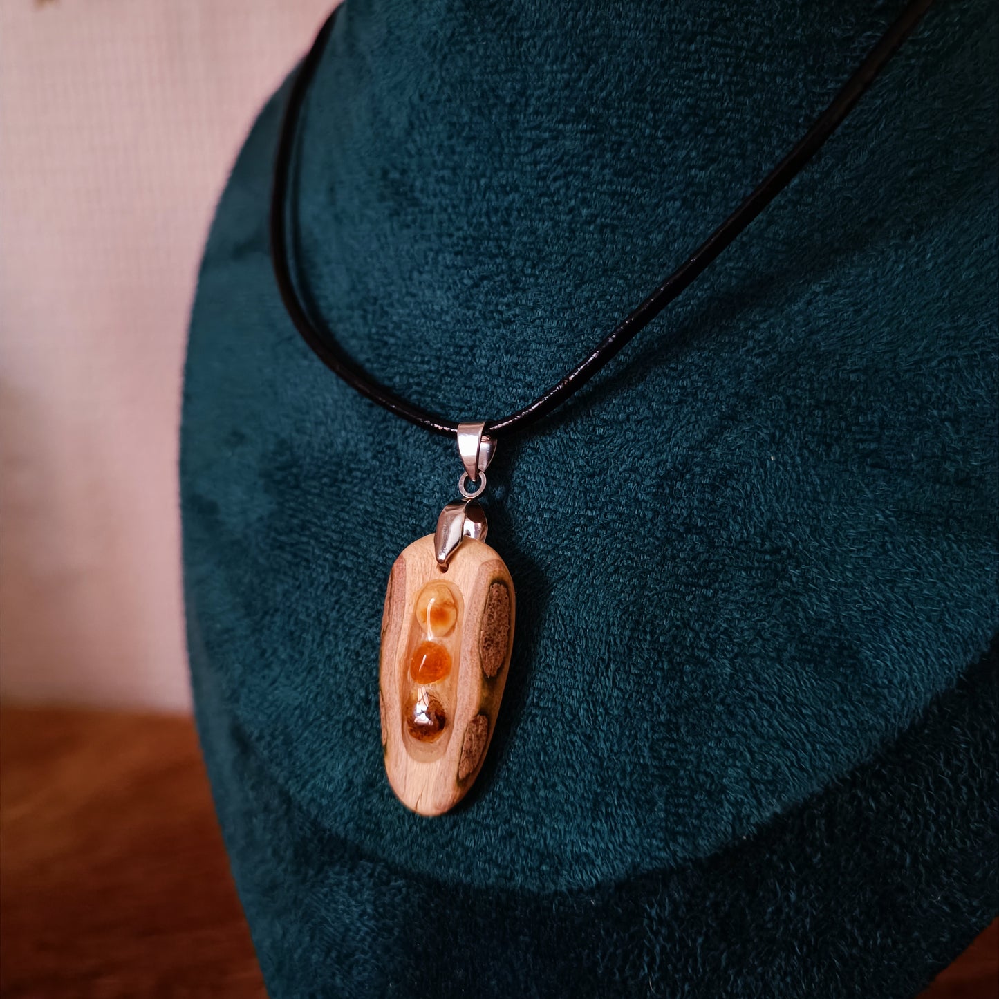 Collier triple ambre