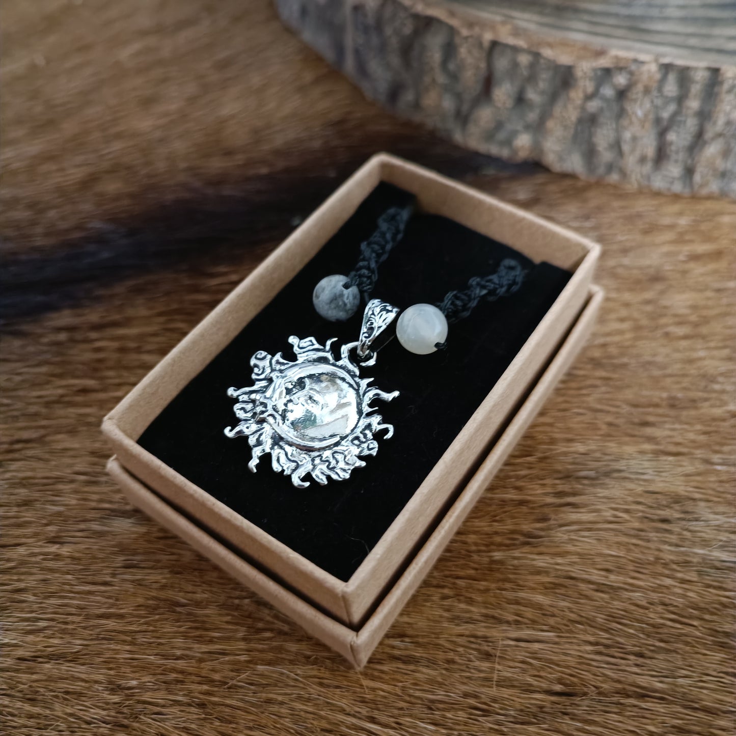 Collier soleil lunaire
