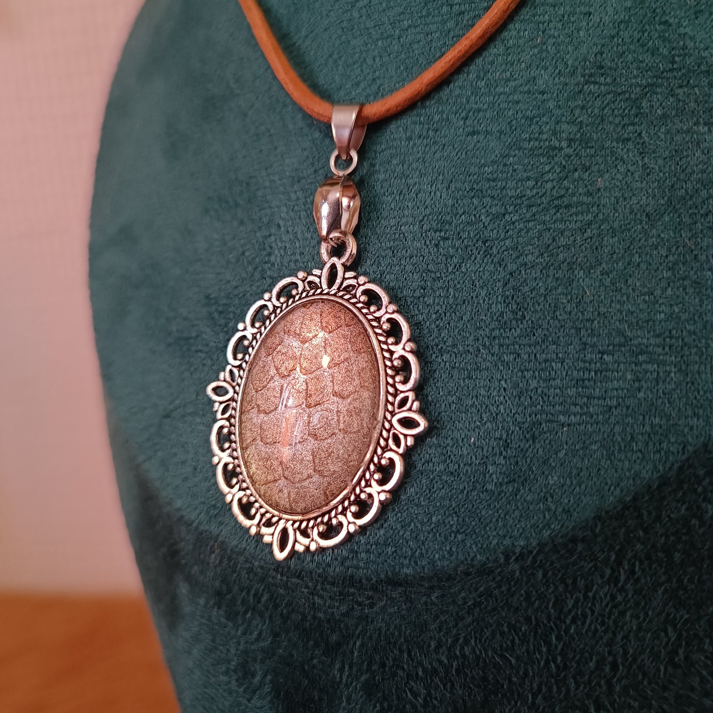 Collier mue de serpent