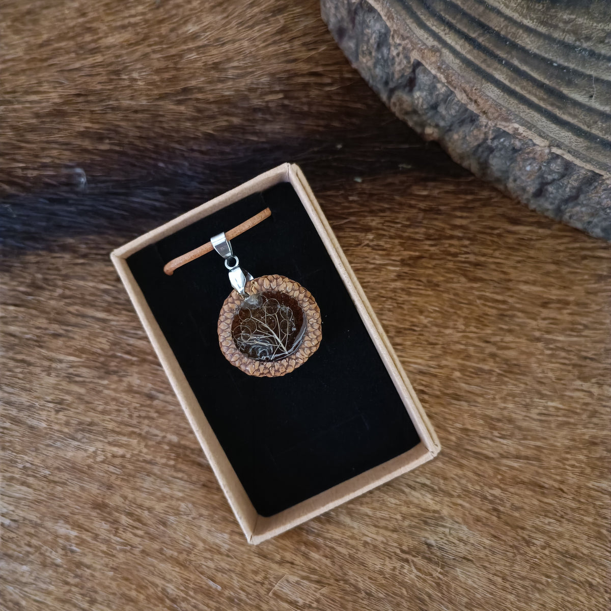 Collier chapeau