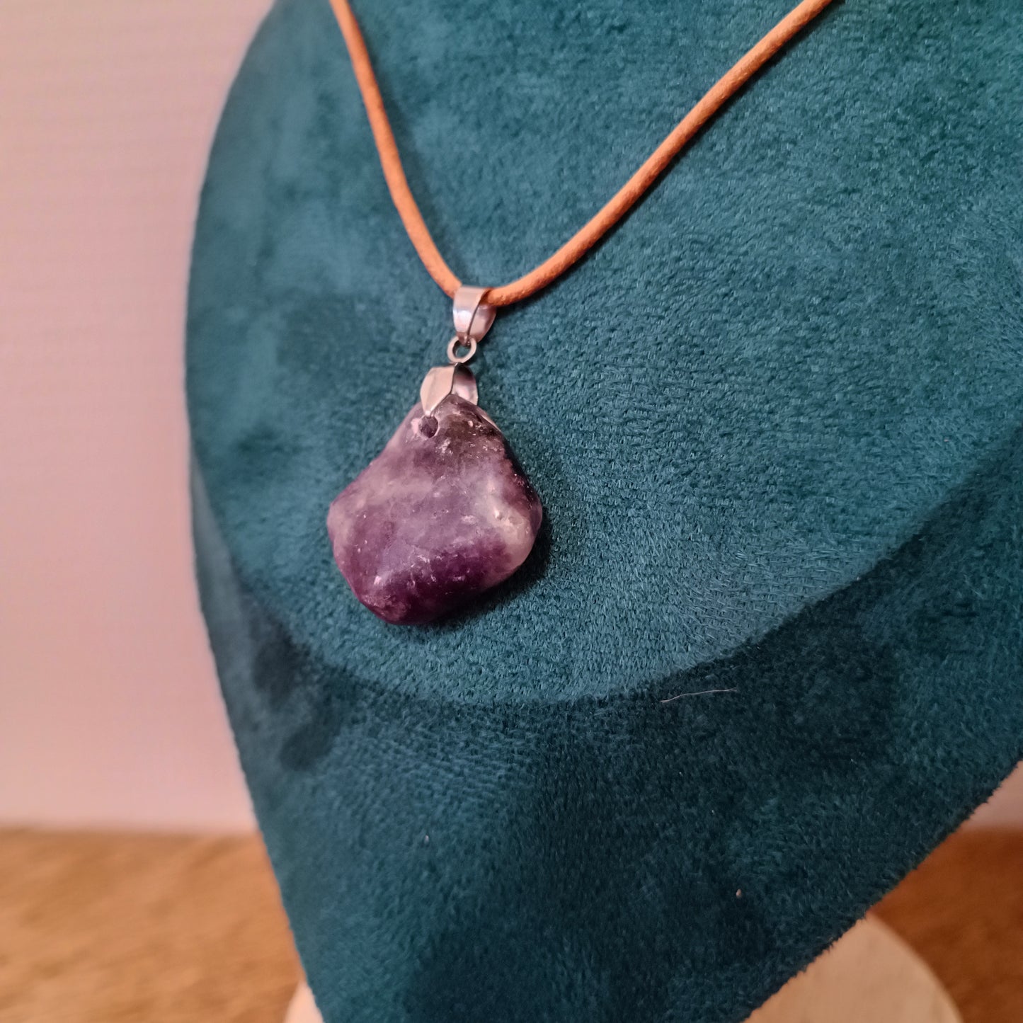 Collier lépidolite